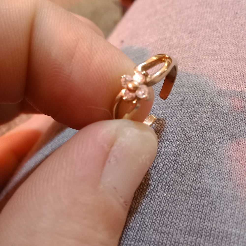 Starglow Kiss: Golden Toe Ring of the Cosmos
